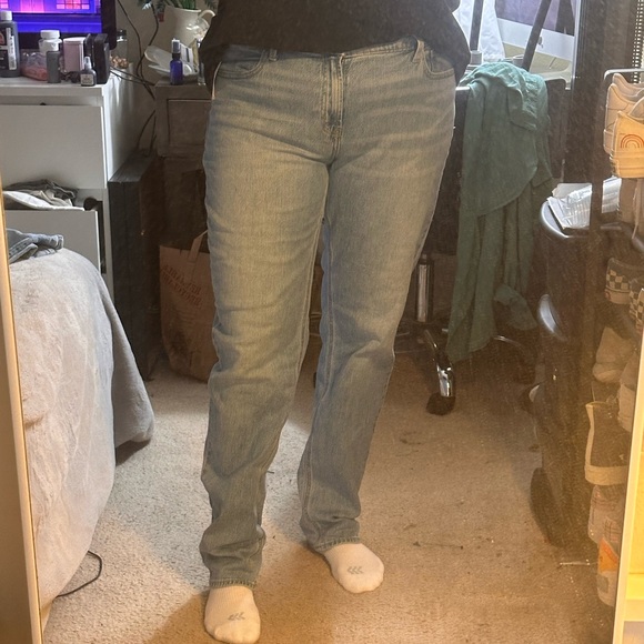 Old navy jeans - Picture 2 of 3